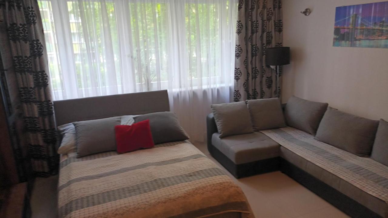 Cherry Apartament W Scislym Centrum Apartment Warsaw Luaran gambar