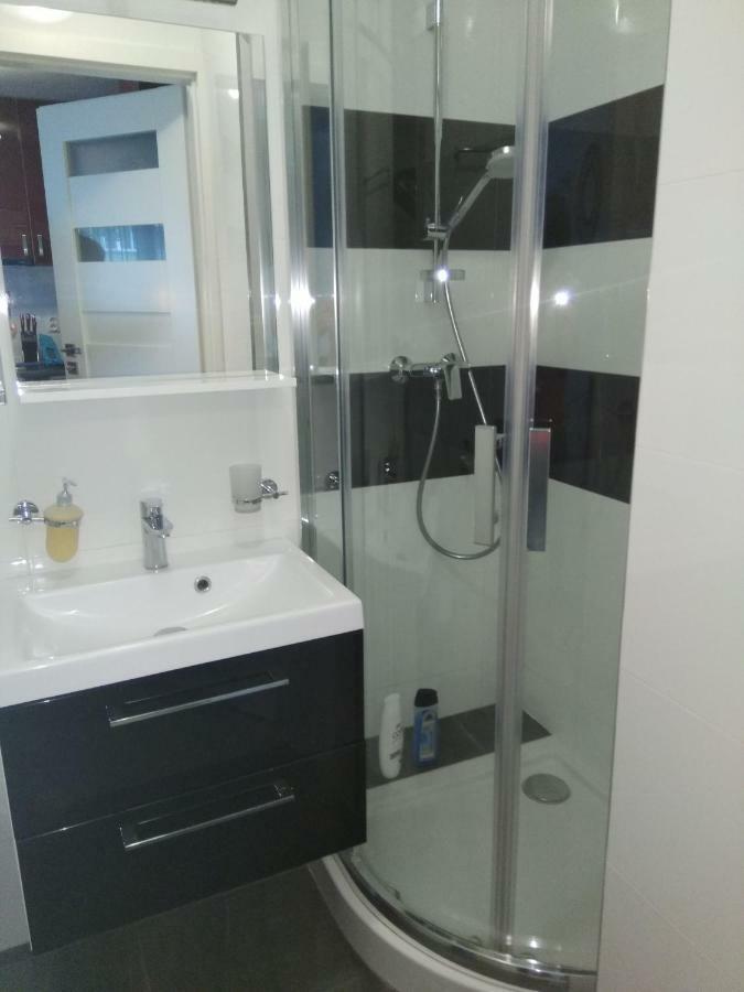 Cherry Apartament W Scislym Centrum Apartment Warsaw Luaran gambar