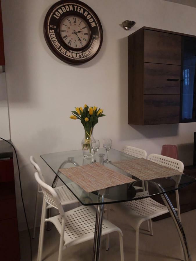 Cherry Apartament W Scislym Centrum Apartment Warsaw Luaran gambar