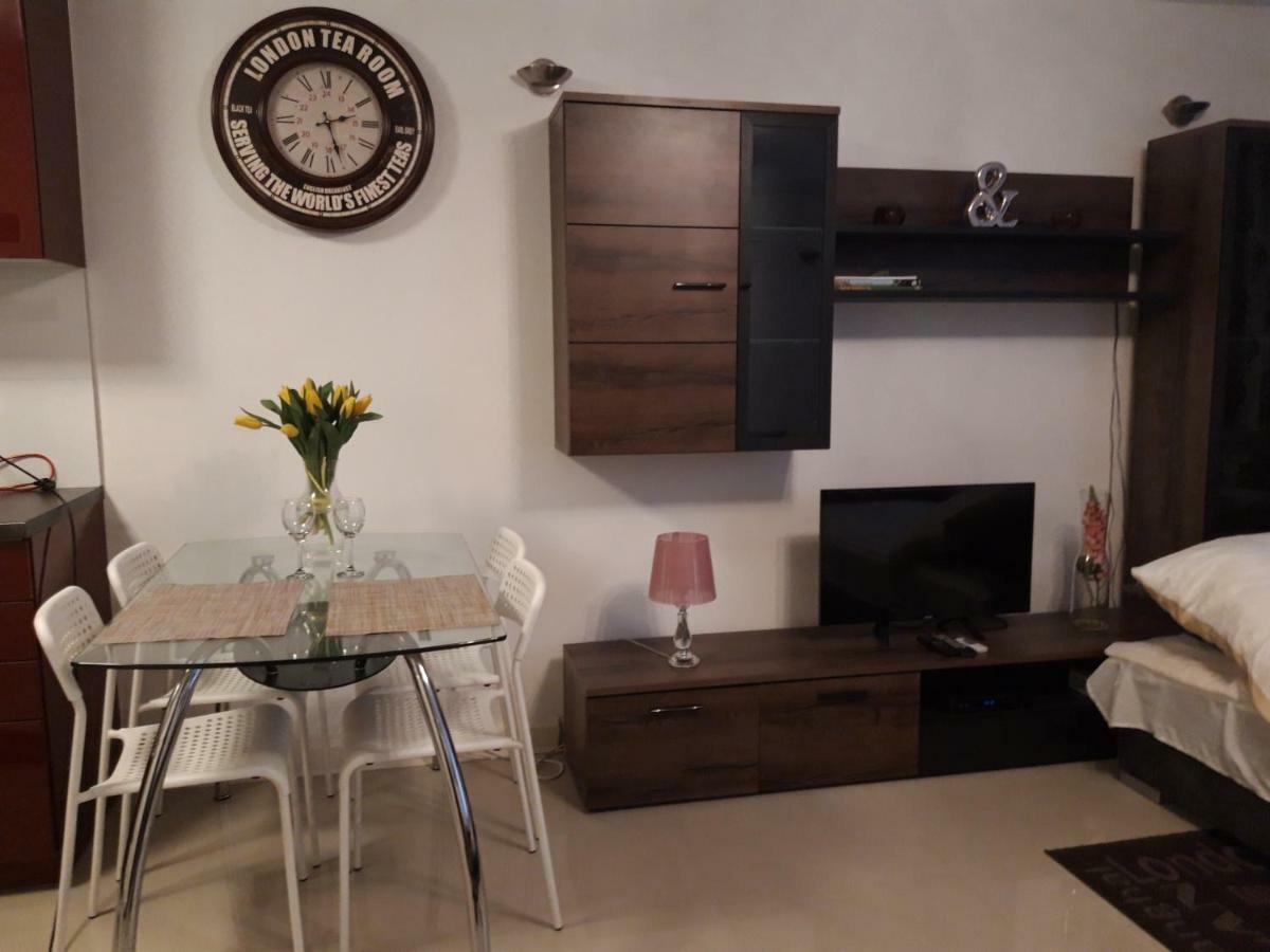 Cherry Apartament W Scislym Centrum Apartment Warsaw Luaran gambar